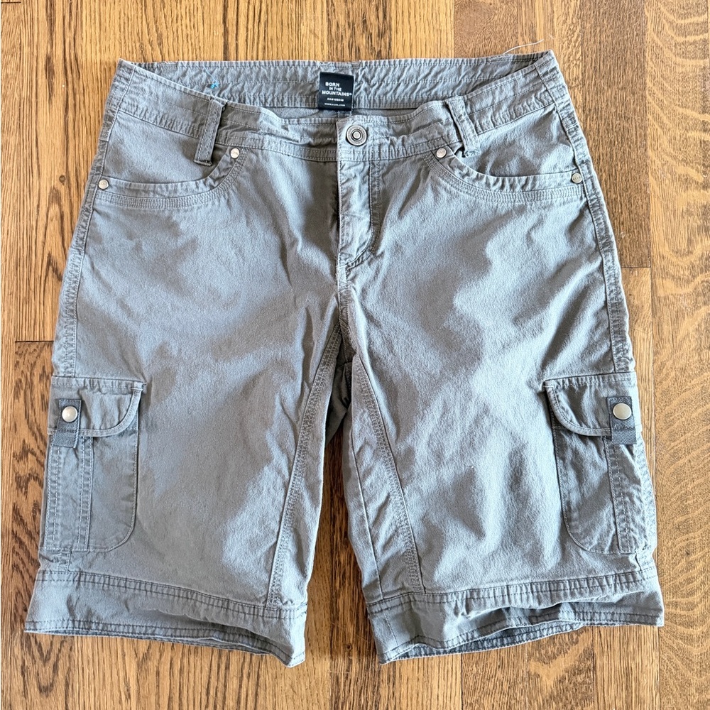 Kuhl Women’s Cargo Shorts Grey Cotton Nylon Performance Fabric sz 10 Med/Large